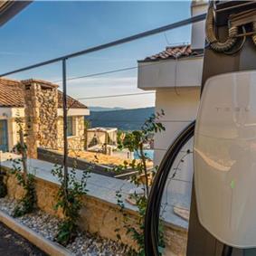 5 bedroom villa with pool near Crikvenica, sleeps 10